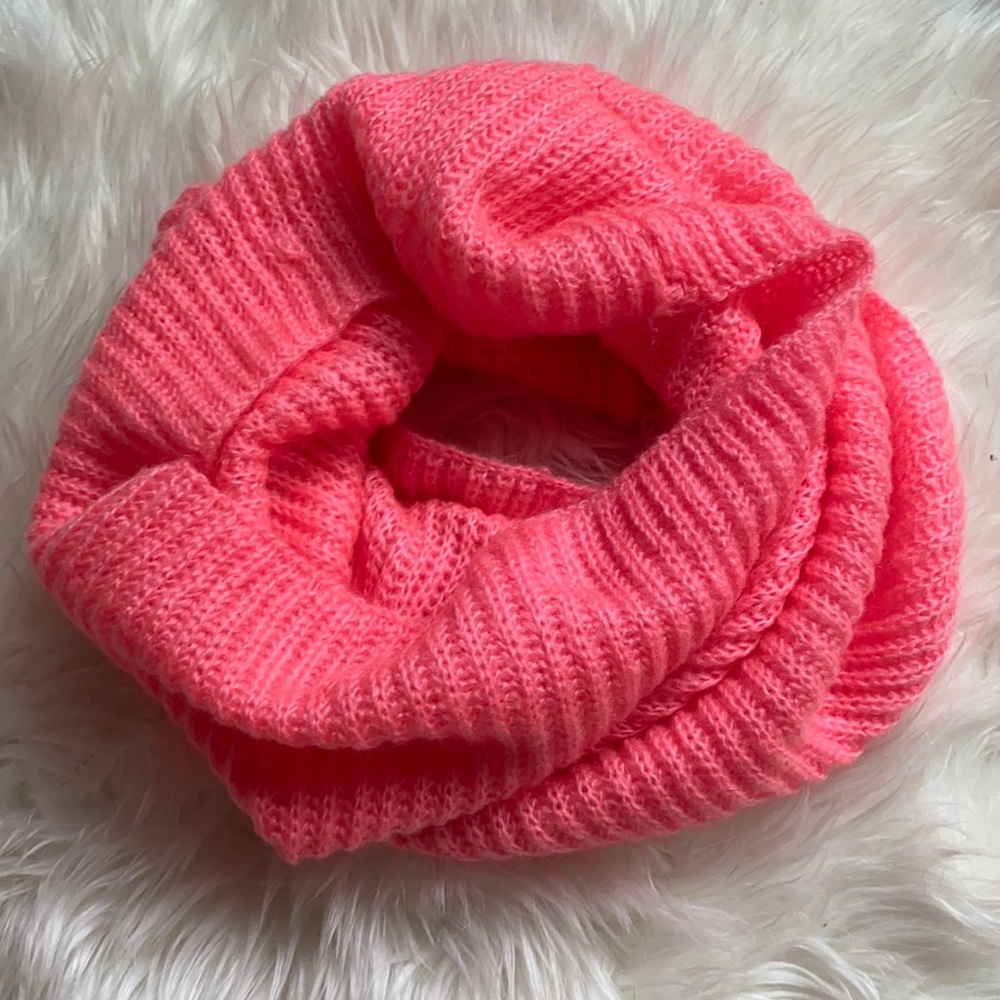 Bright pink H&M scarf